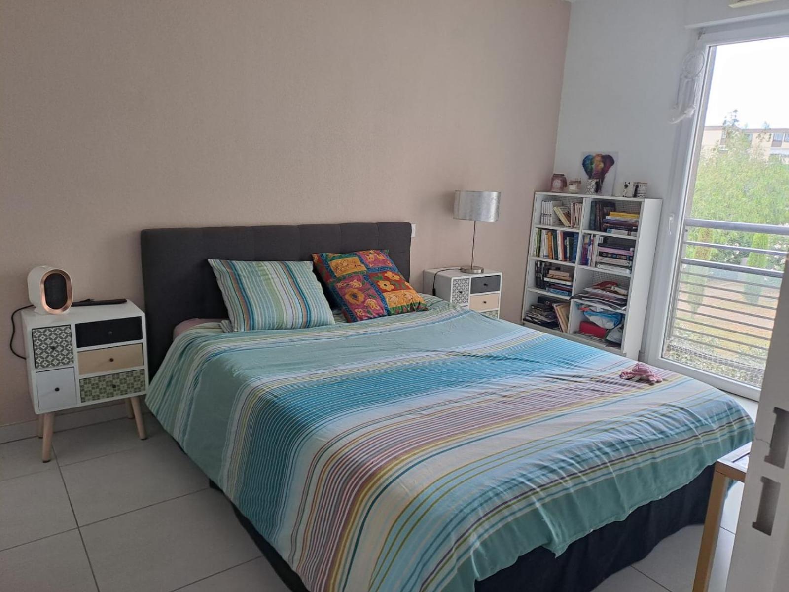 Appartement T2 Avec Terrasse, 5 Min De La Plage Frejus Bagian luar foto